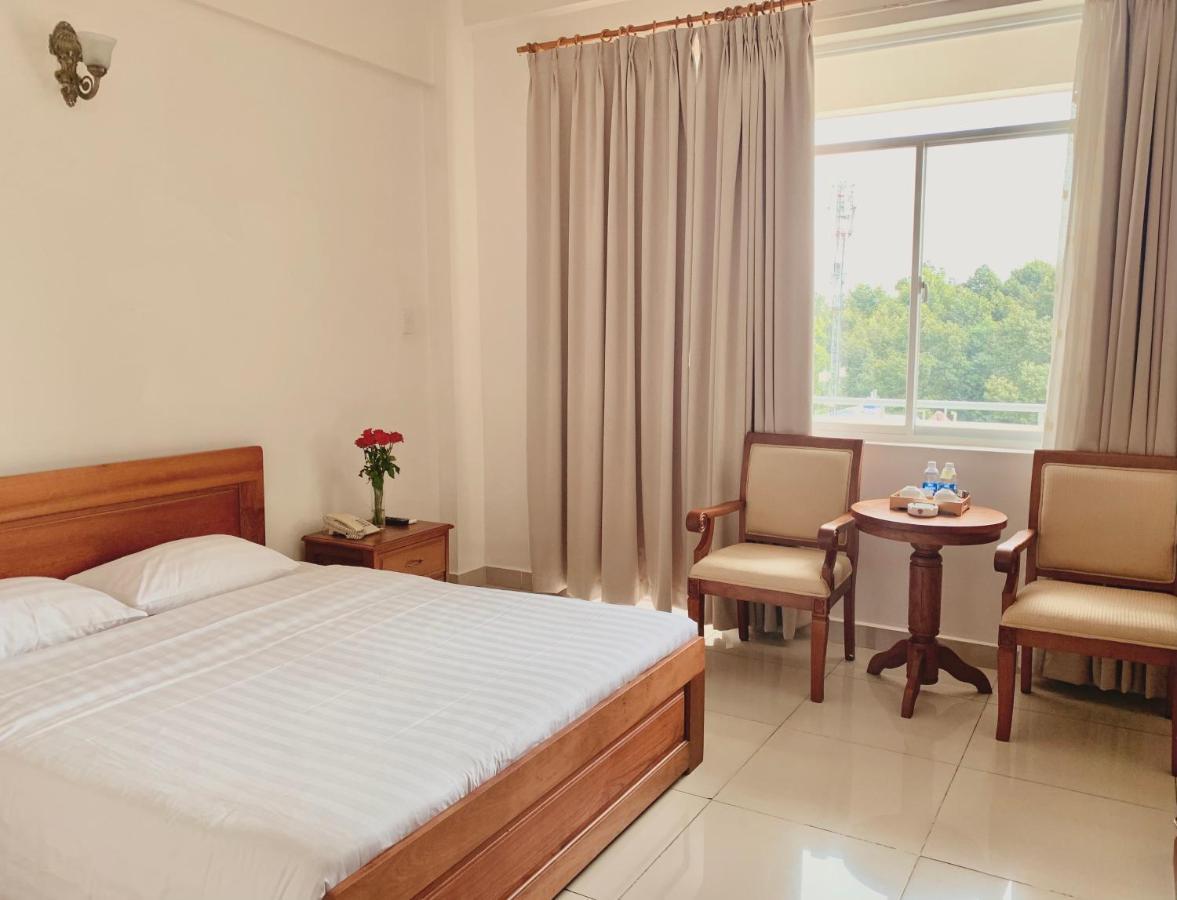 Tan Son Nhat 2 Hotel Ho Chi Minh-staden Exteriör bild